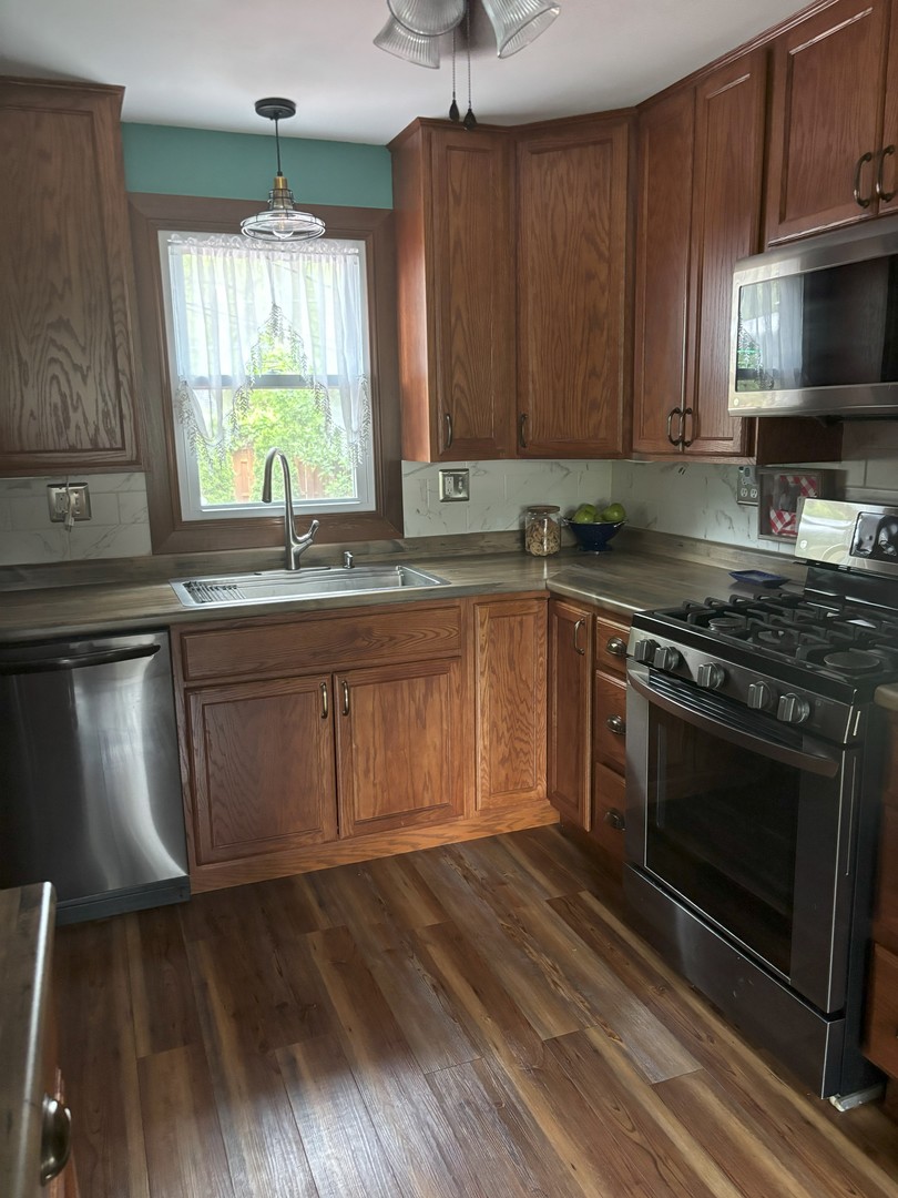 5116 154th Street, Oak Forest, IL 60452