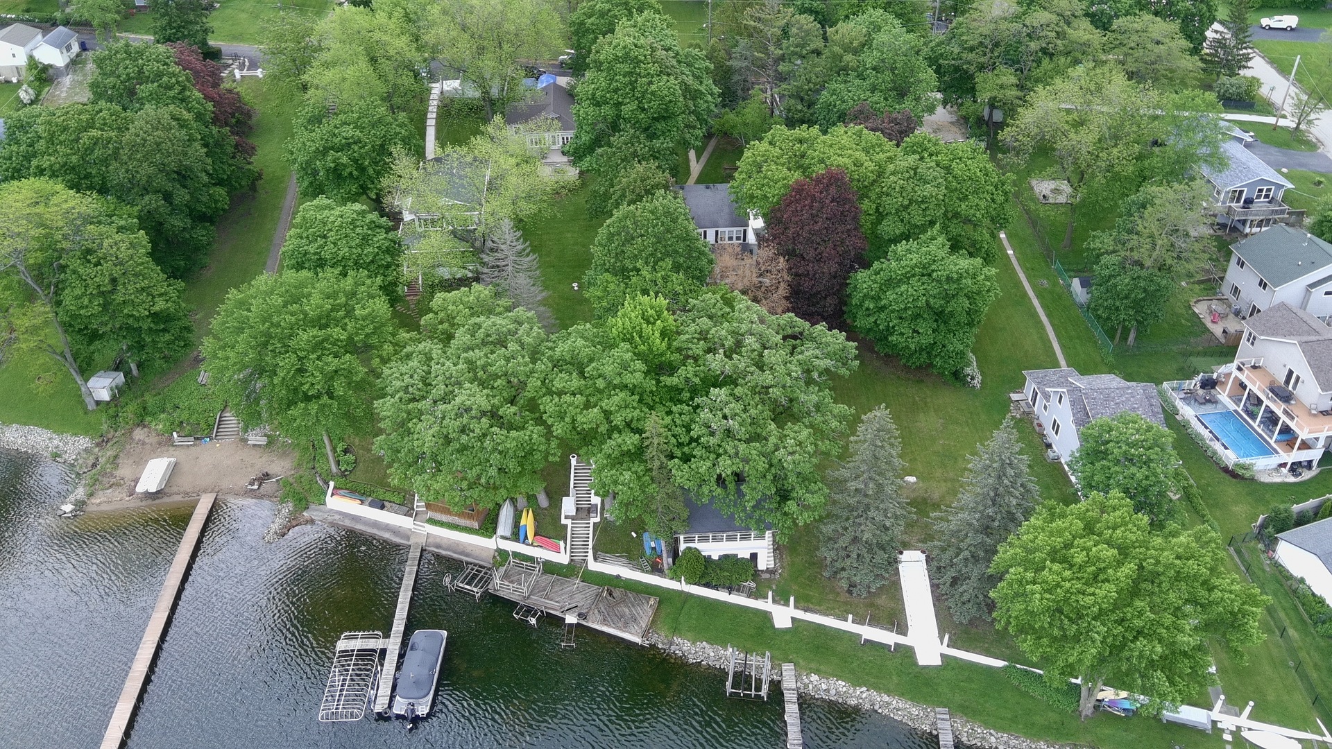 39270 N Lake Avenue, Lake Villa, IL 60046