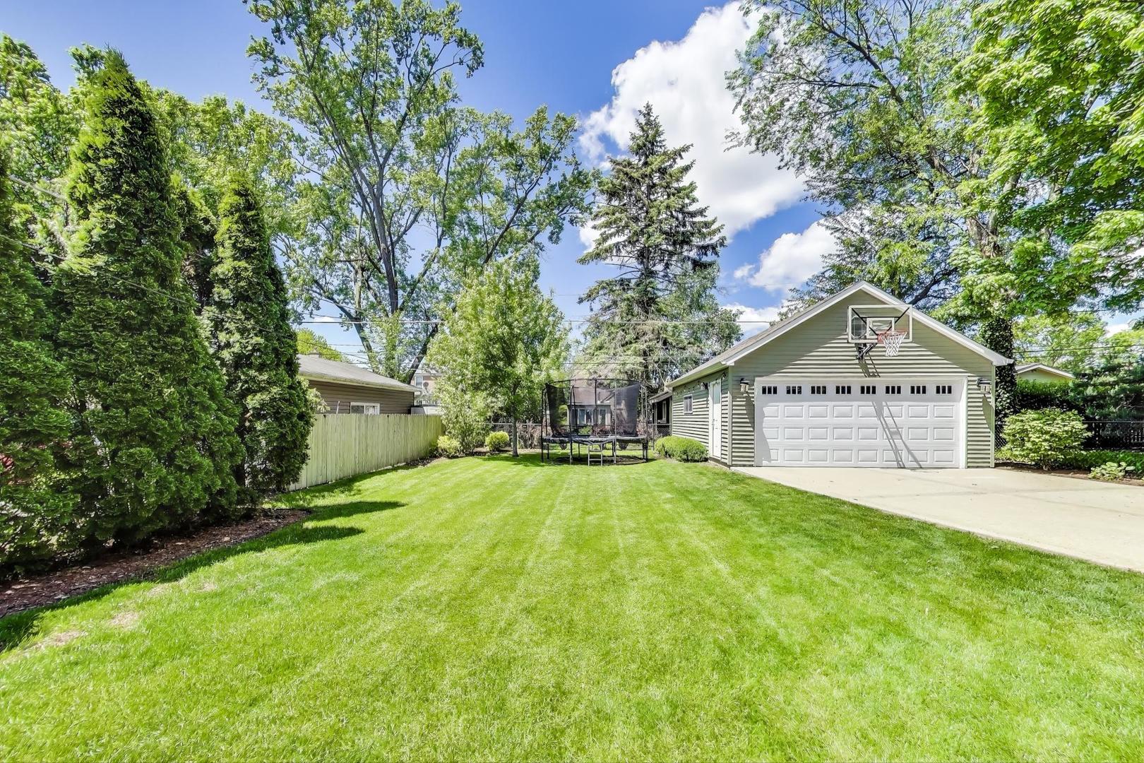 306 N Pine Street, Mount Prospect, IL 60056