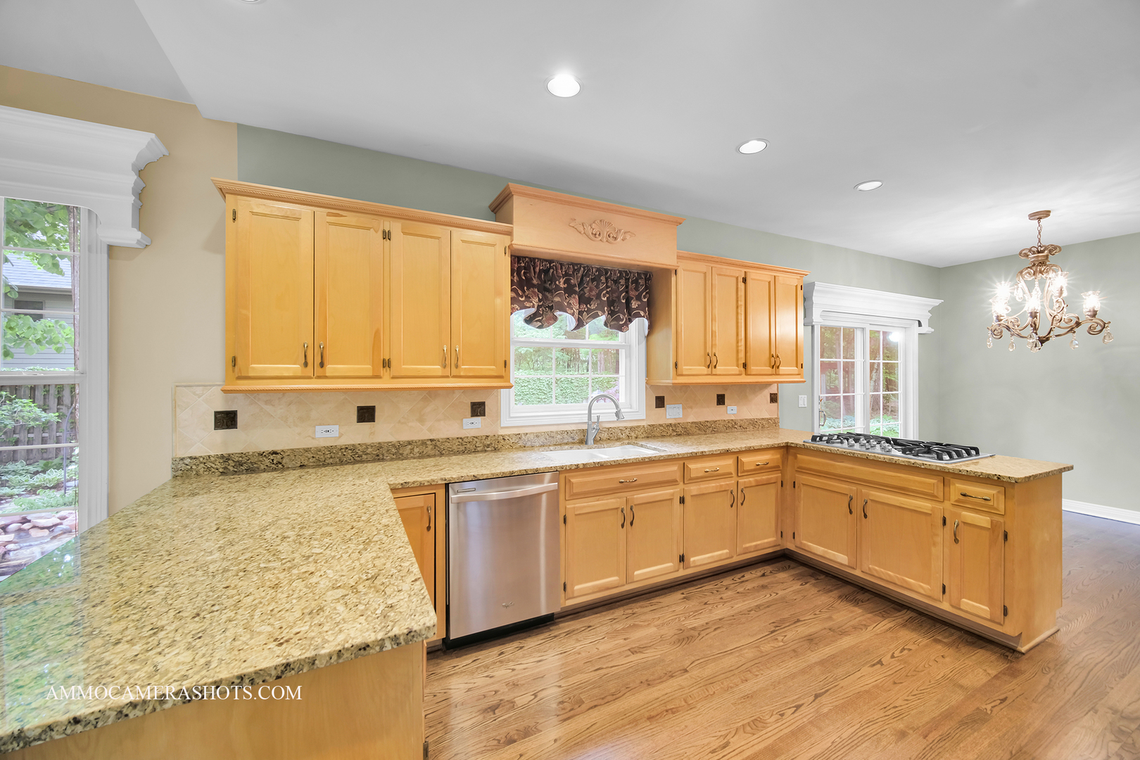 792 Black Walnut Drive, Sugar Grove, IL 60554