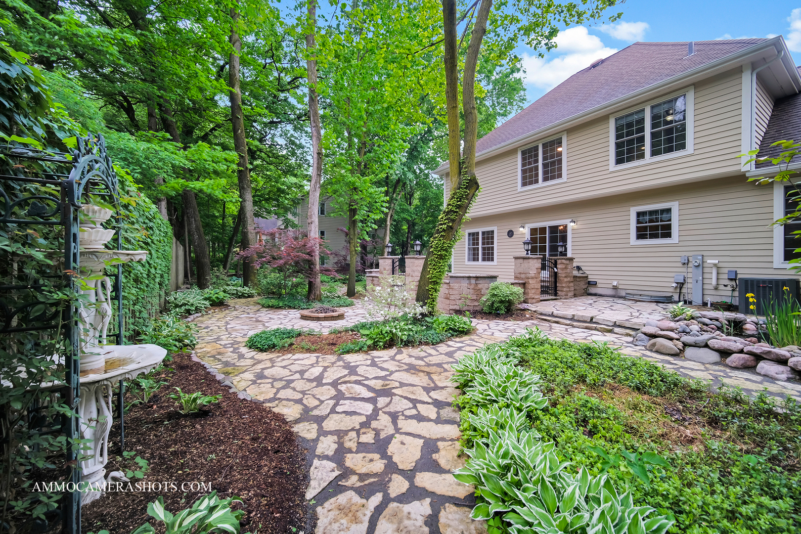 792 Black Walnut Drive, Sugar Grove, IL 60554
