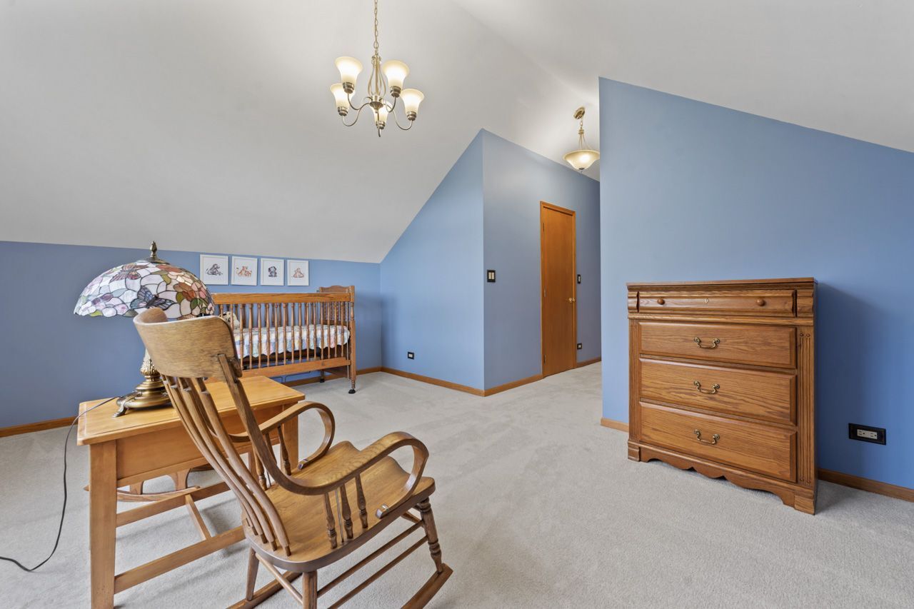 730 N Hundley Street, Hoffman Estates, IL 60169