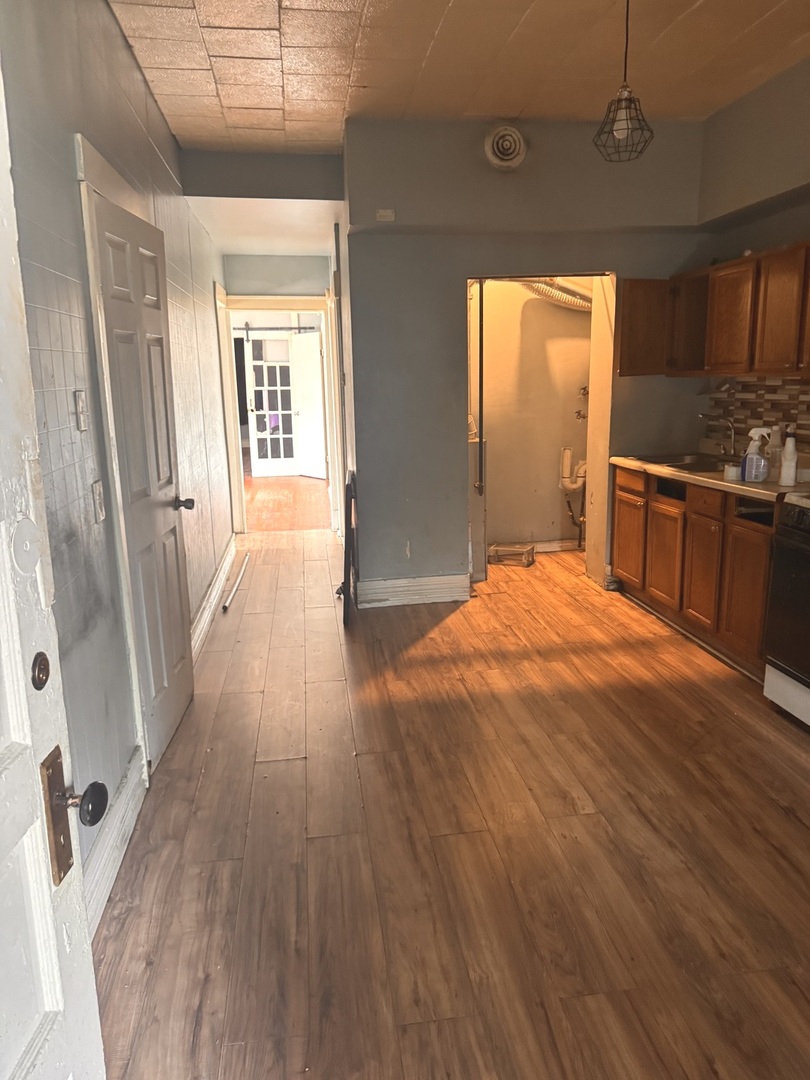 1245 S Kedzie Avenue, Chicago, IL 60623