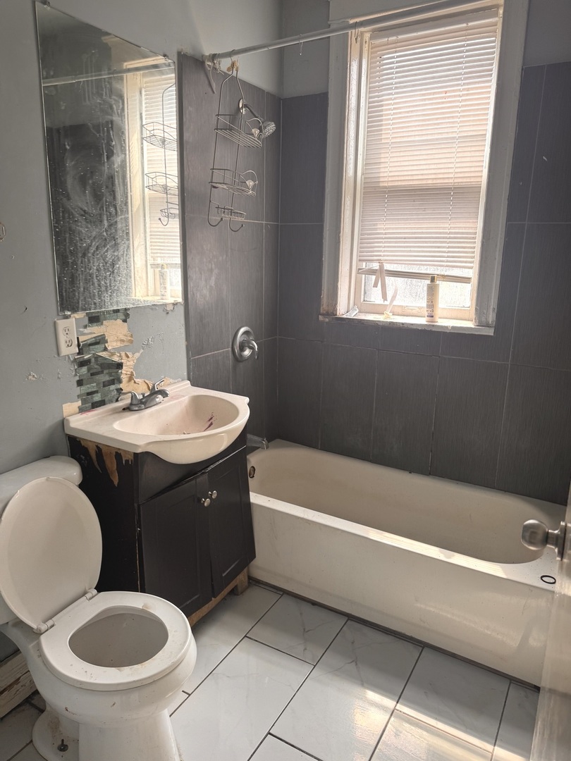 1245 S Kedzie Avenue, Chicago, IL 60623