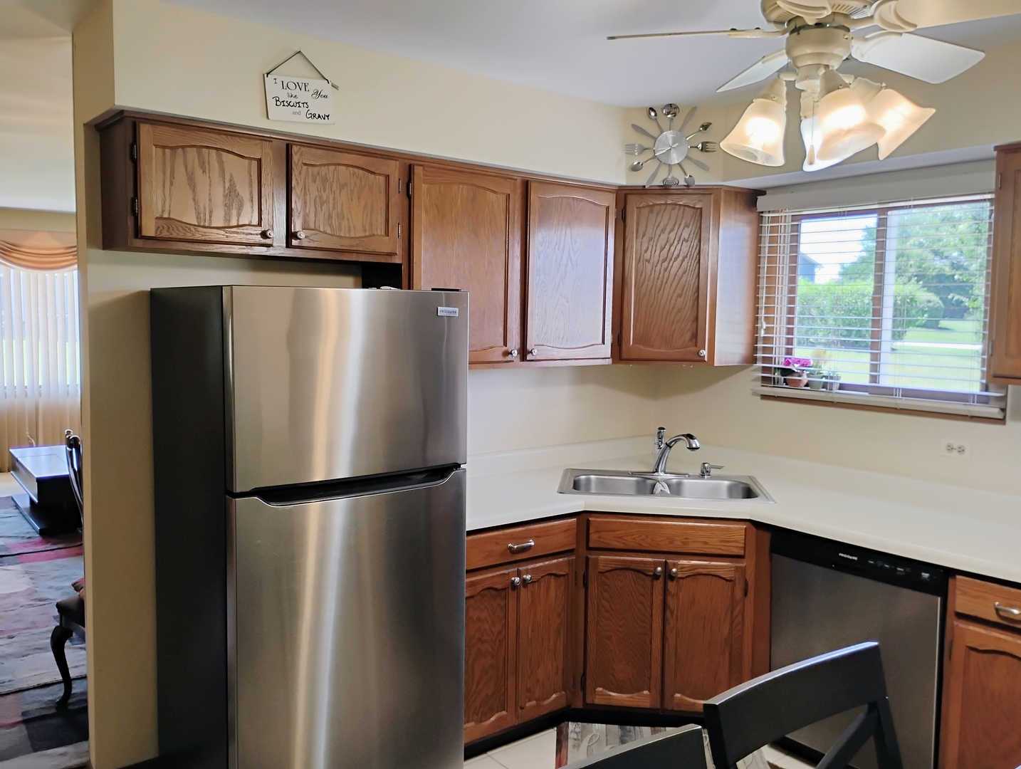17429 W Chestnut Lane, Gurnee, IL 60031