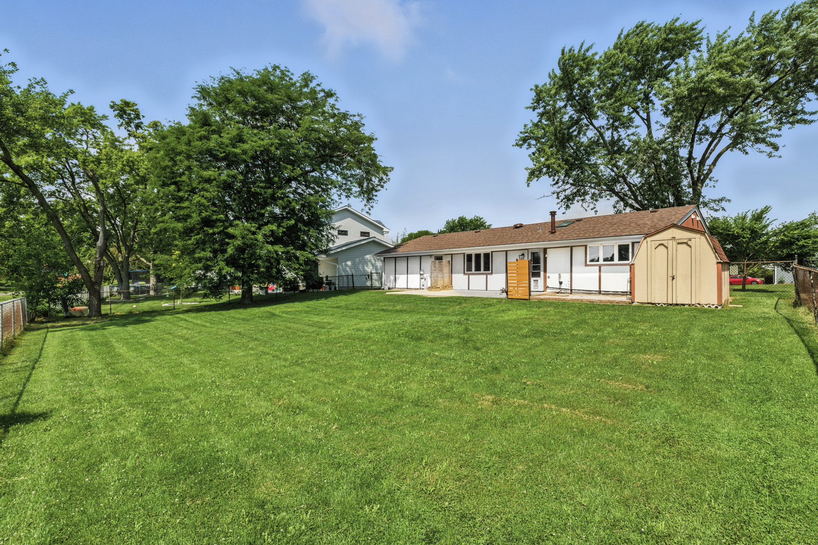 811 Sienna Drive, Schaumburg, IL 60193