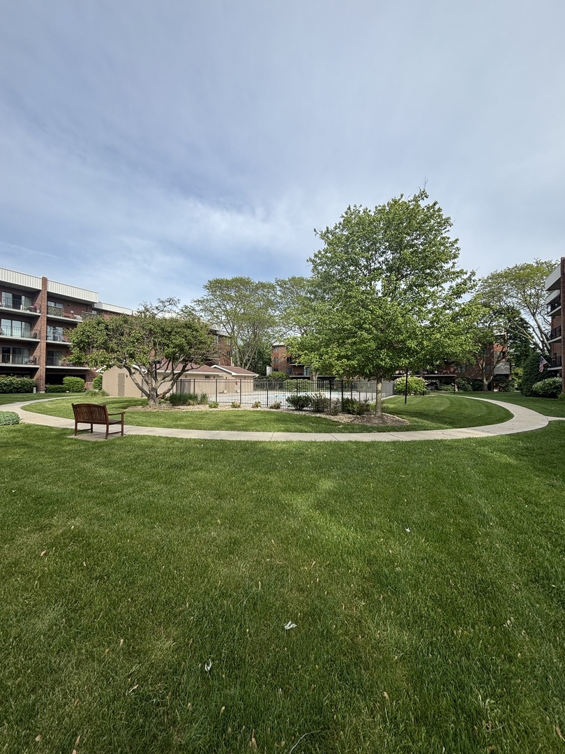 6525 Main Street #204, Downers Grove, IL 60516