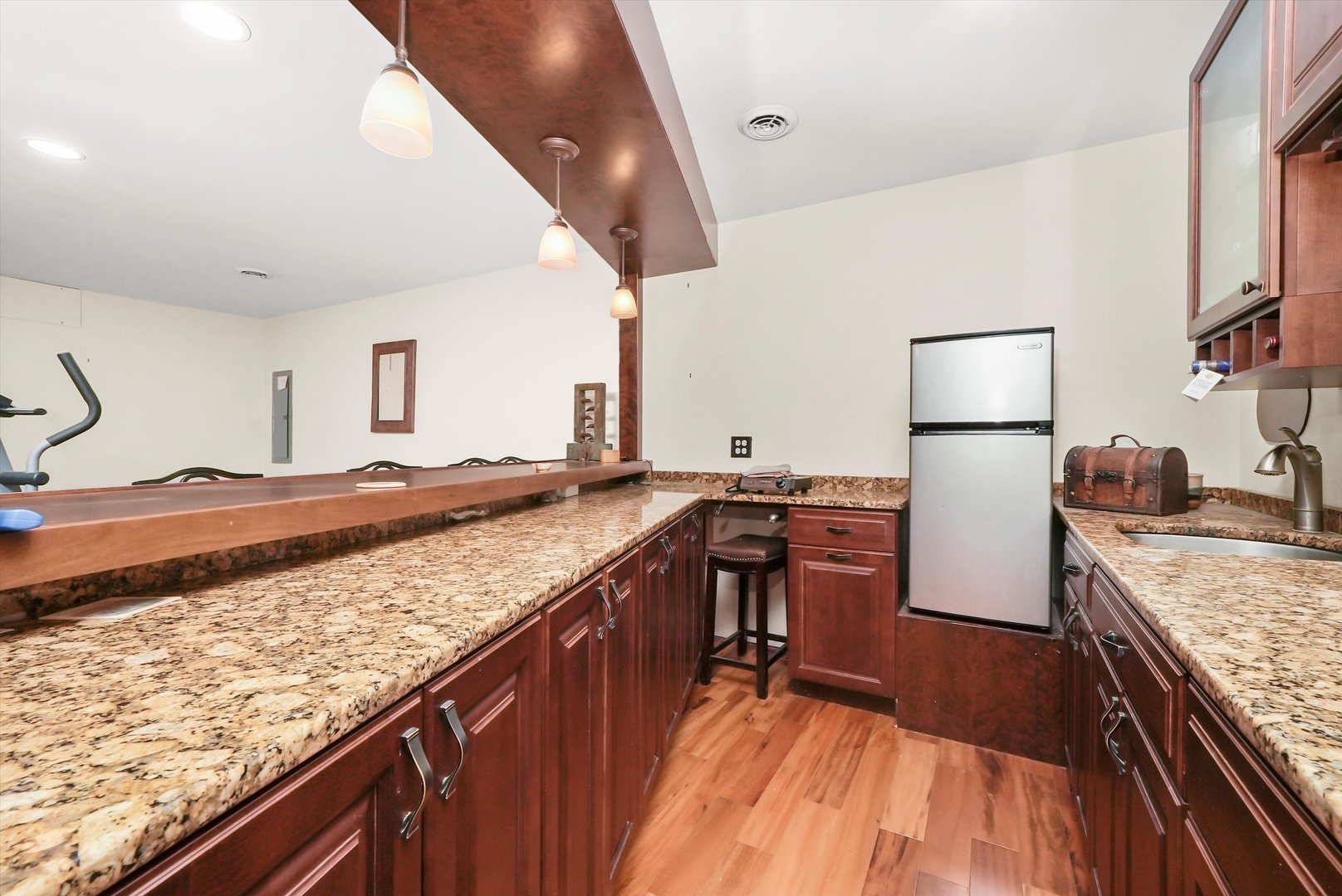 1423 N River Road, McHenry, IL 60050