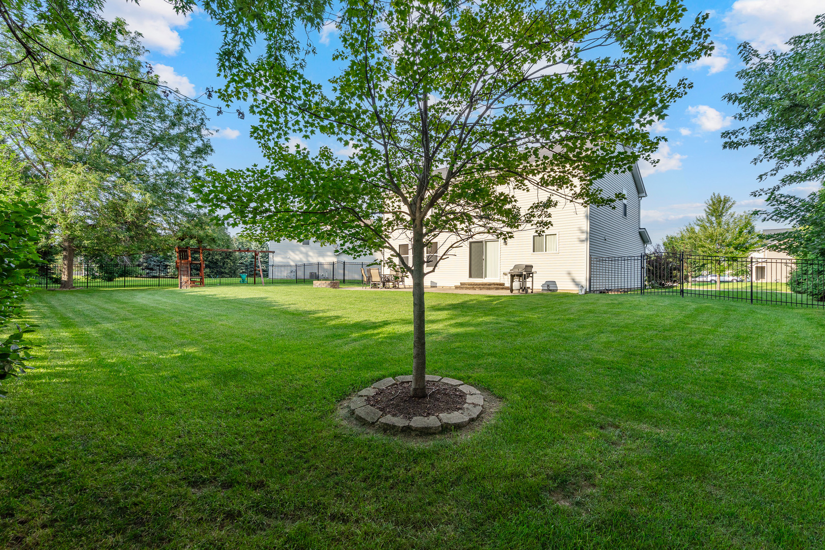 16320 Spring Creek Lane, Plainfield, IL 60586