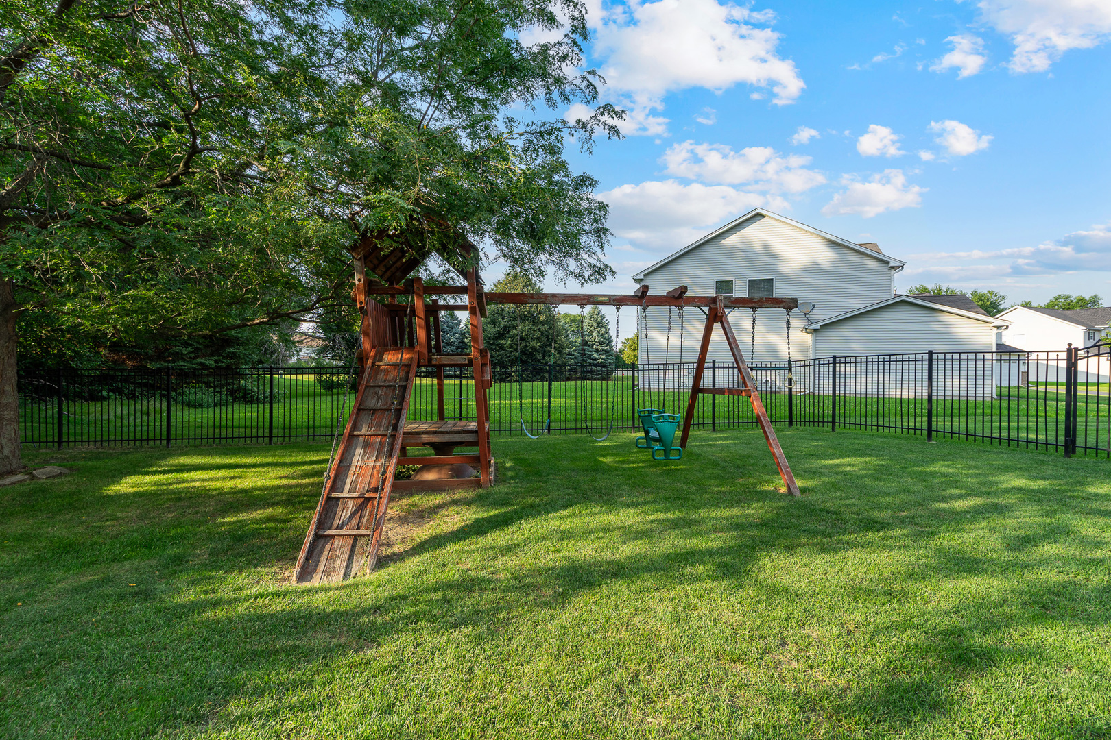16320 Spring Creek Lane, Plainfield, IL 60586