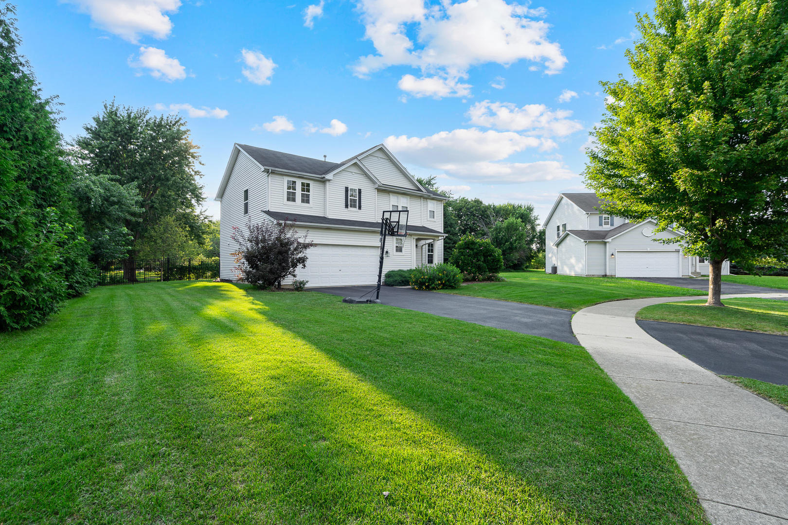 16320 Spring Creek Lane, Plainfield, IL 60586