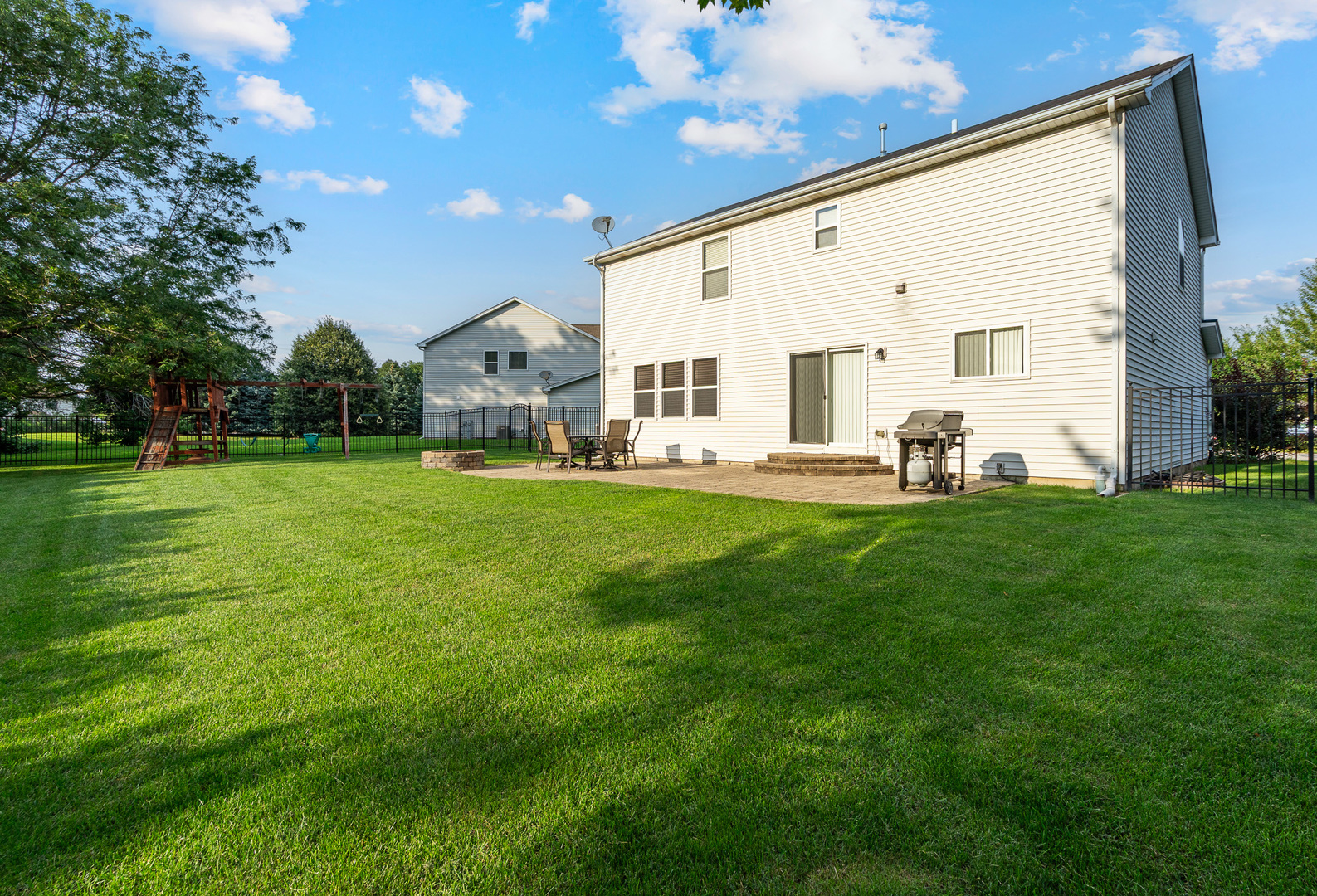 16320 Spring Creek Lane, Plainfield, IL 60586