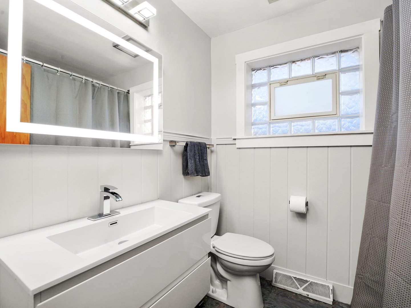 3405 N Osage Avenue, Chicago, IL 60634