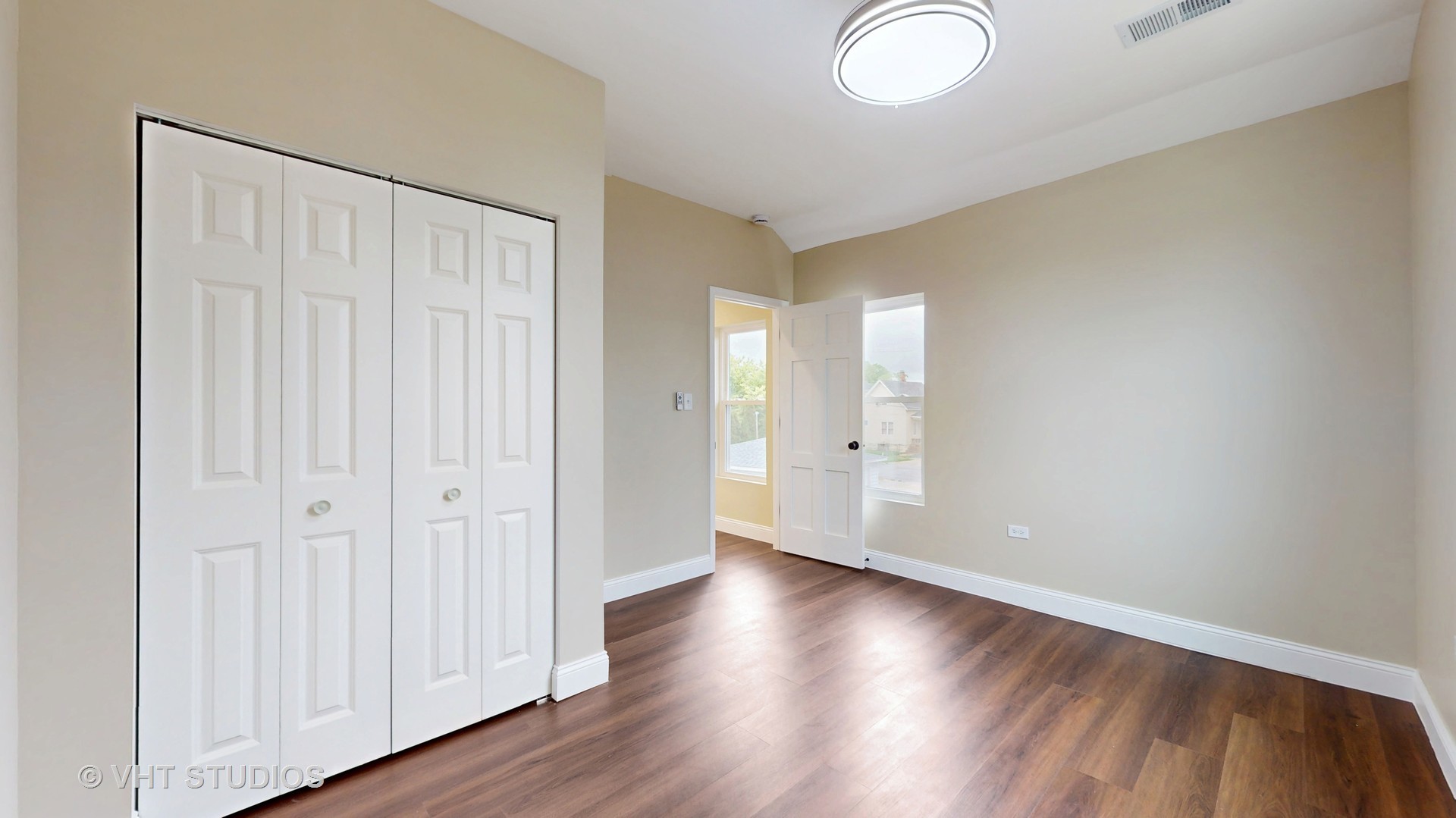554 E Jackson Street, Joliet, IL 60432