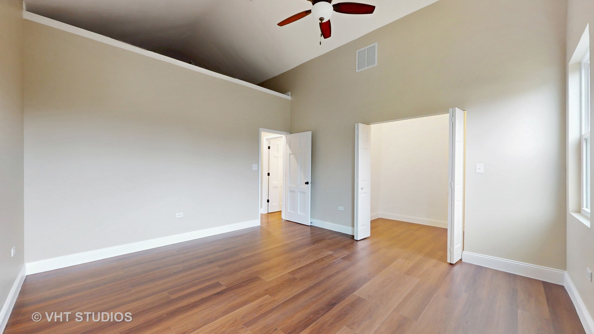 554 E Jackson Street, Joliet, IL 60432