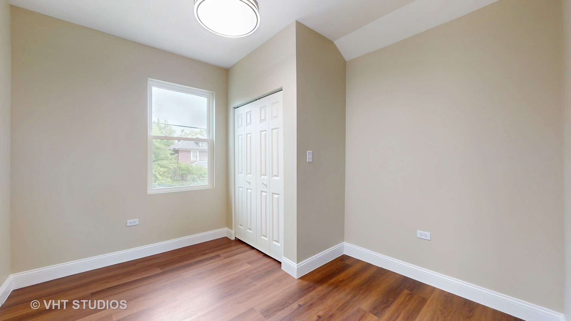 554 E Jackson Street, Joliet, IL 60432