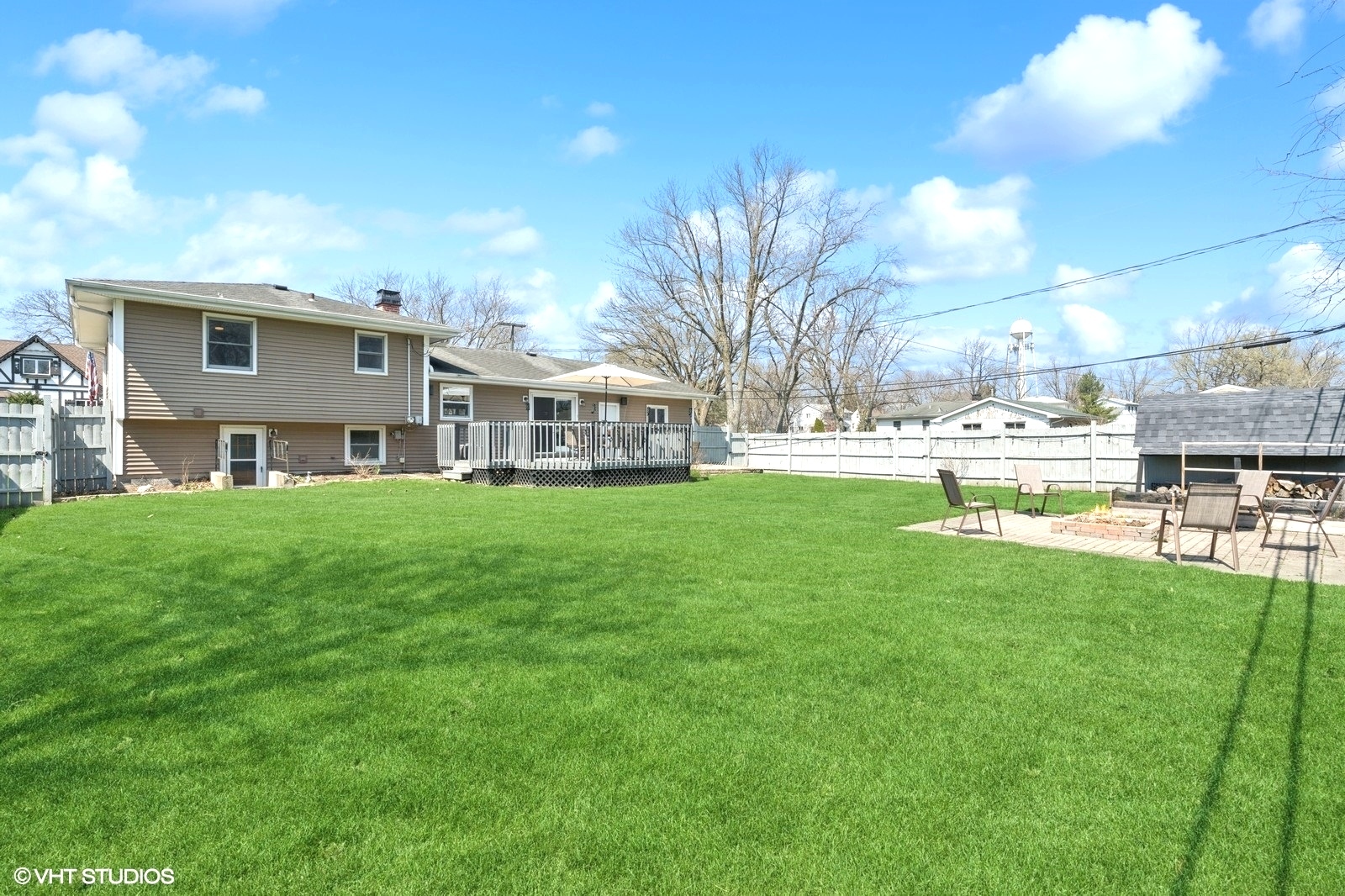 313 Sunrise Avenue, Willowbrook, IL 60527