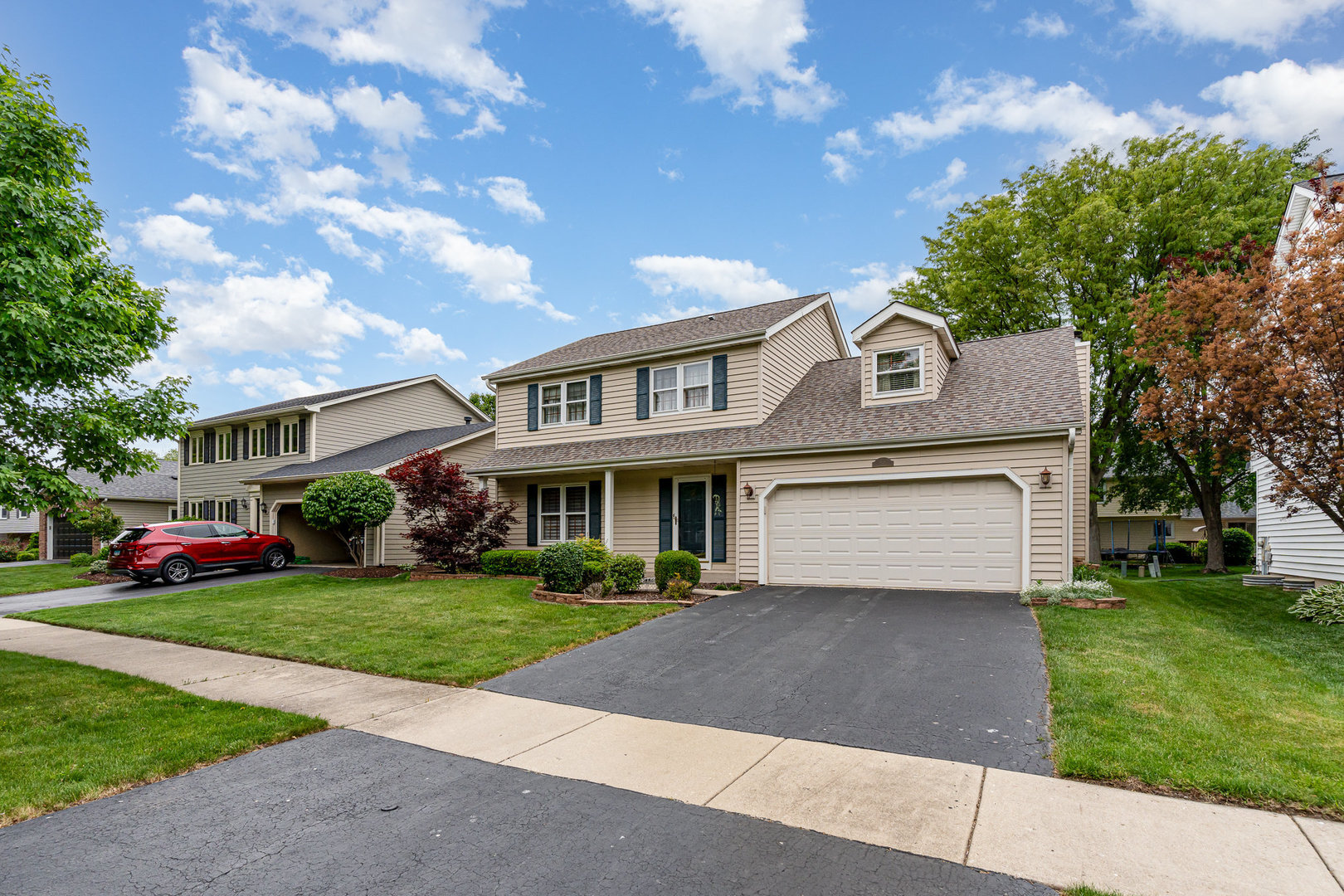 513 Seville Avenue, Naperville, IL 60565