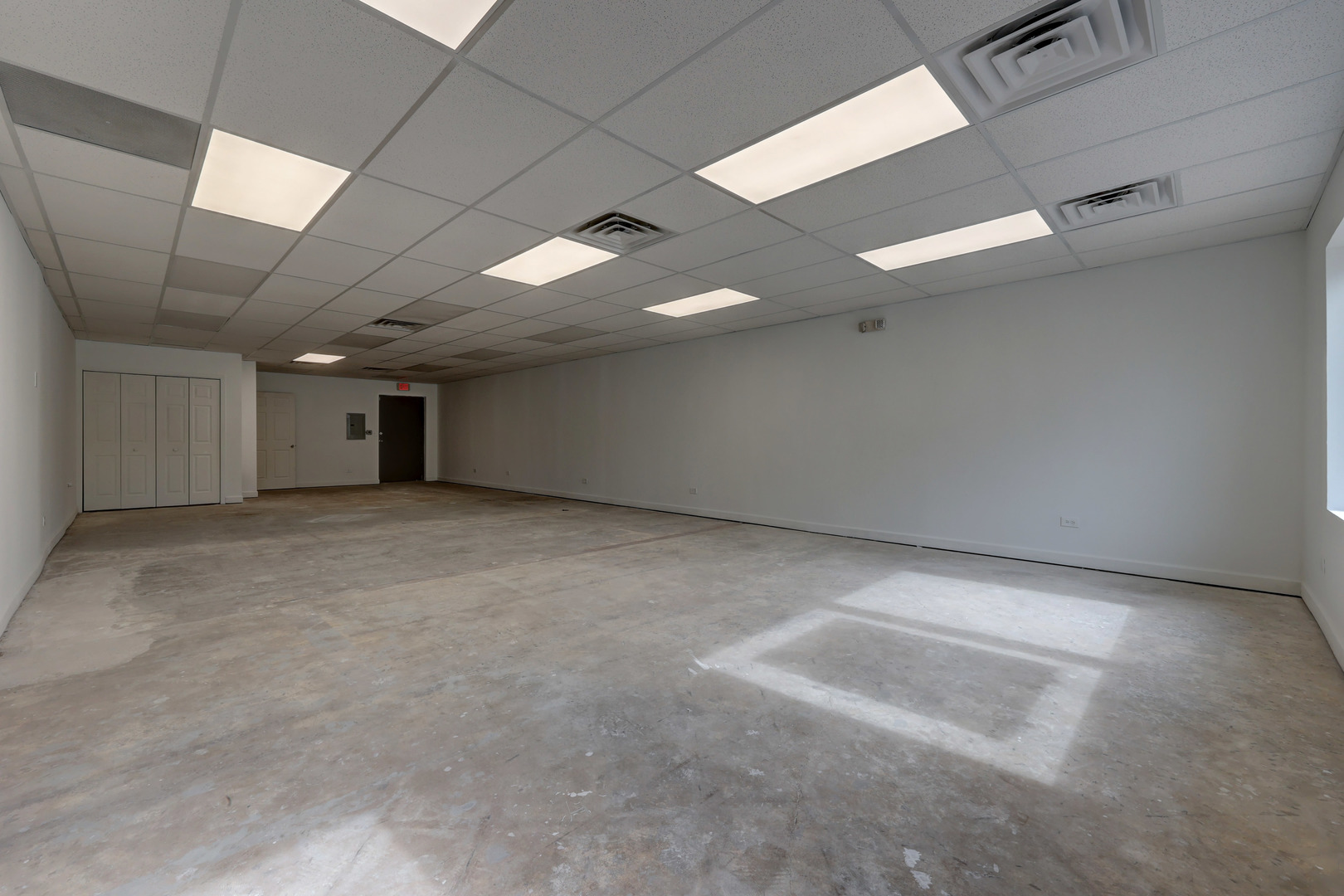 369 N WOOD DALE Road, Wood Dale, IL 60191