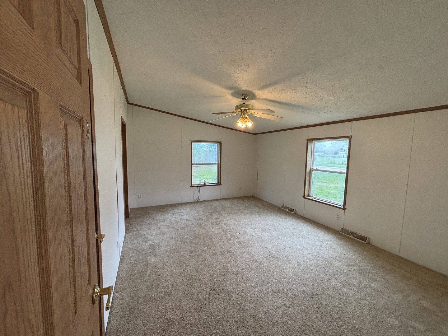 18 Lincoln Street, Lawndale, IL 61751