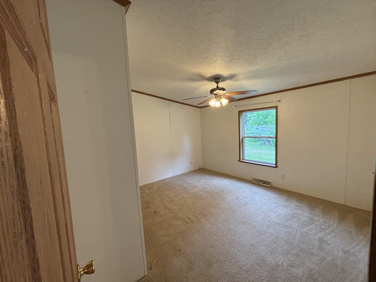 18 Lincoln Street, Lawndale, IL 61751