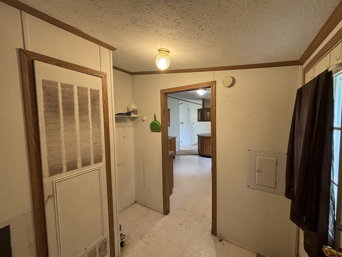 18 Lincoln Street, Lawndale, IL 61751