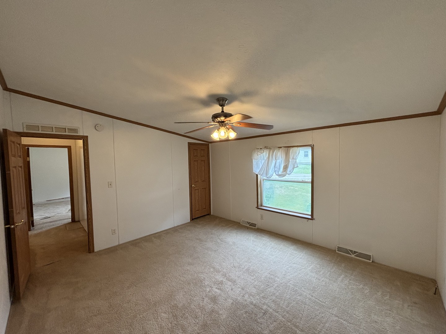 18 Lincoln Street, Lawndale, IL 61751