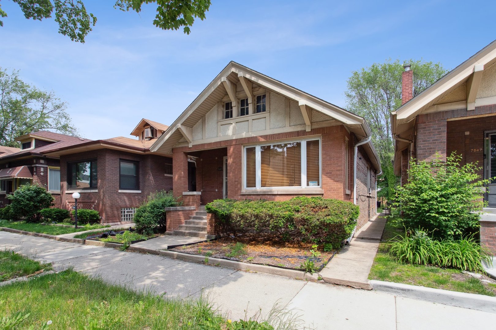 7645 S Cornell Avenue, Chicago, IL 60649