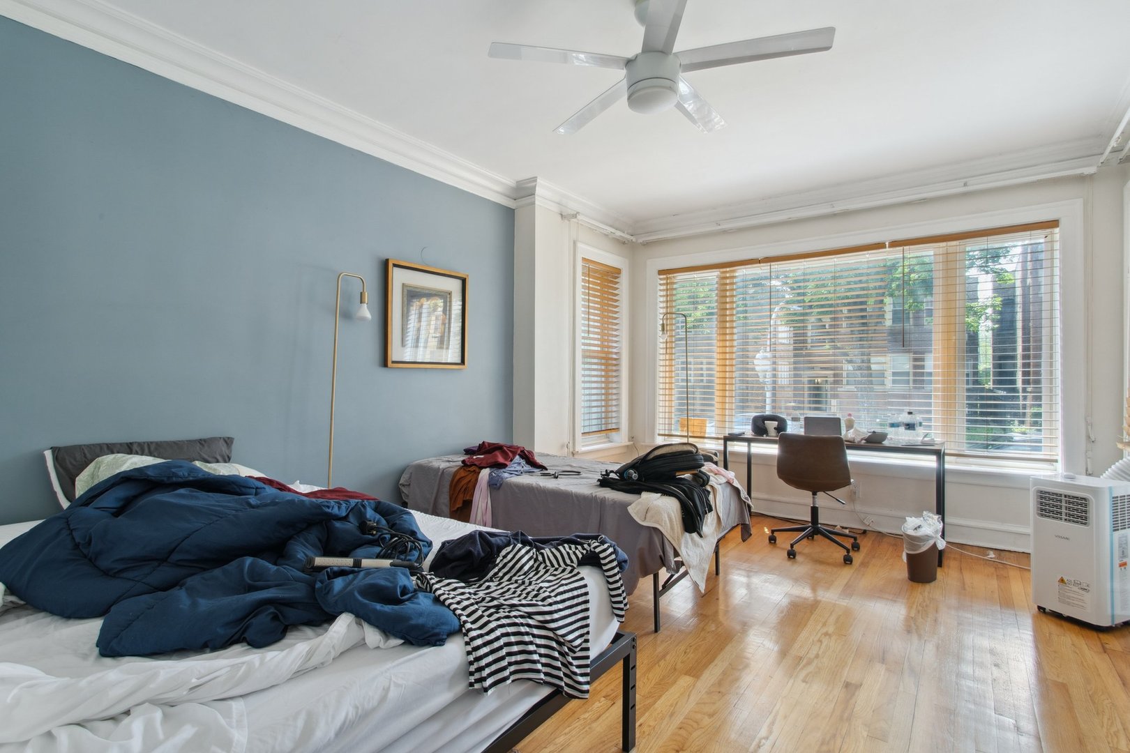 7645 S Cornell Avenue, Chicago, IL 60649