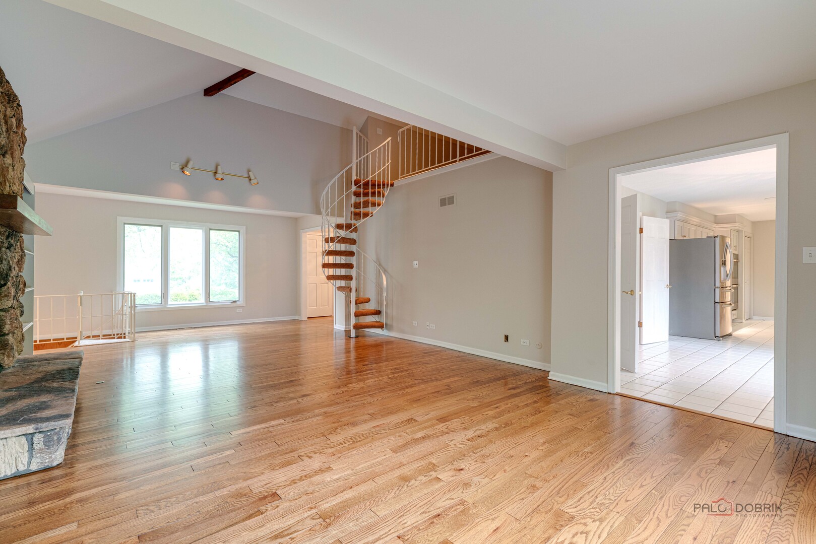 15 Highview Circle, Hawthorn Woods, IL 60047