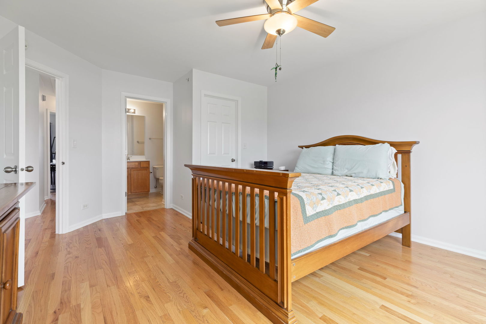 10325 KERRY RIDGE Court, Chicago Ridge, IL 60415