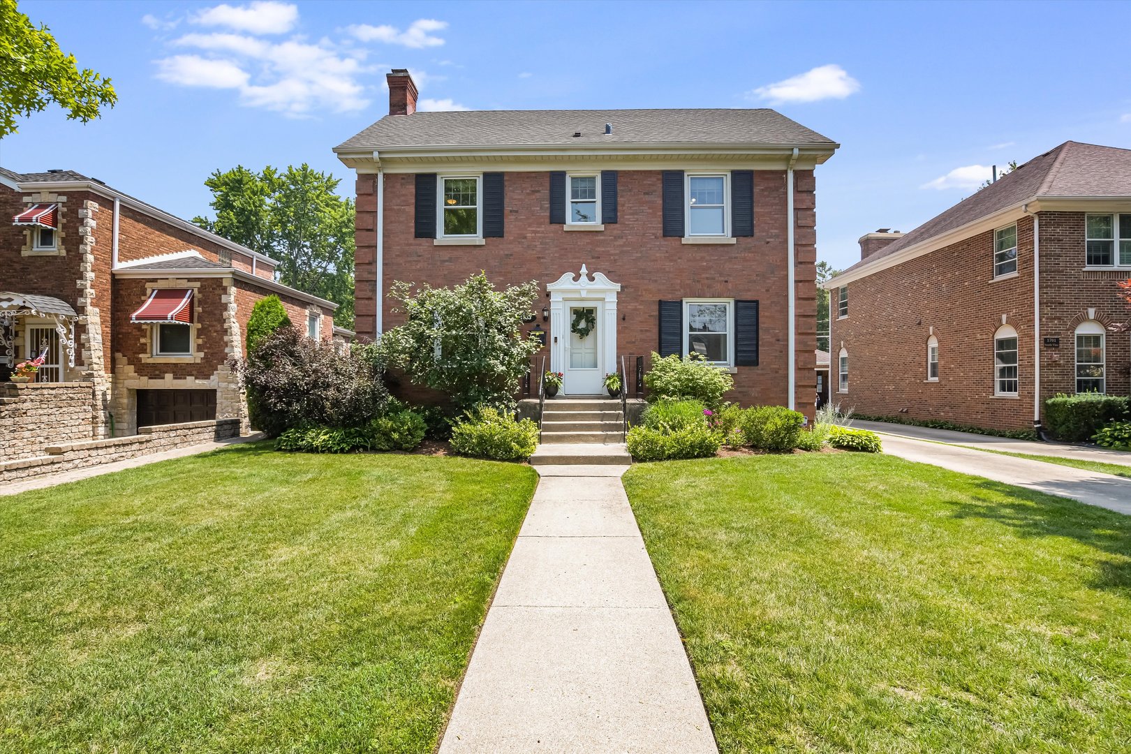 1633 S VINE Avenue, Park Ridge, IL 60068