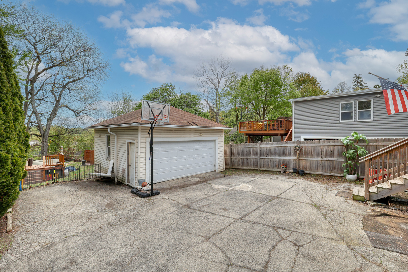 240 N Batavia Avenue, Batavia, IL 60510