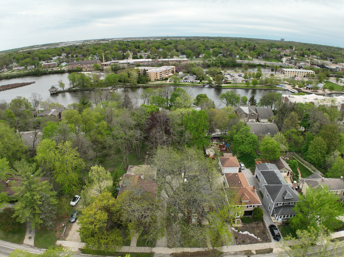 240 N Batavia Avenue, Batavia, IL 60510
