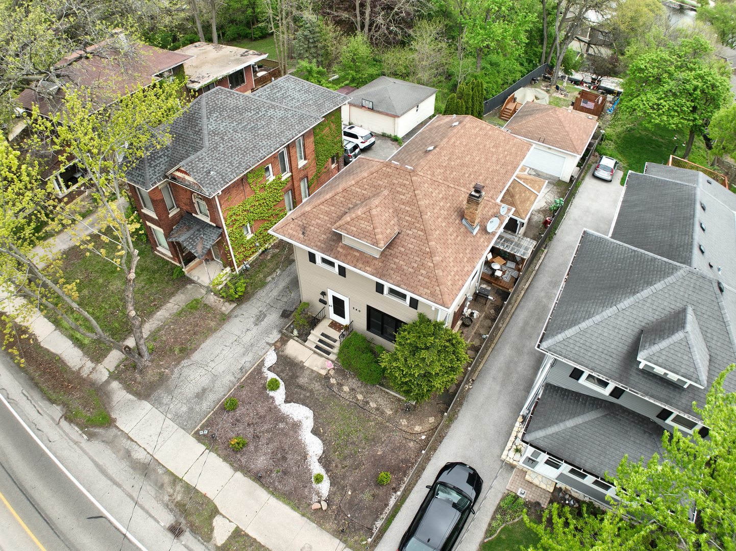 240 N Batavia Avenue, Batavia, IL 60510