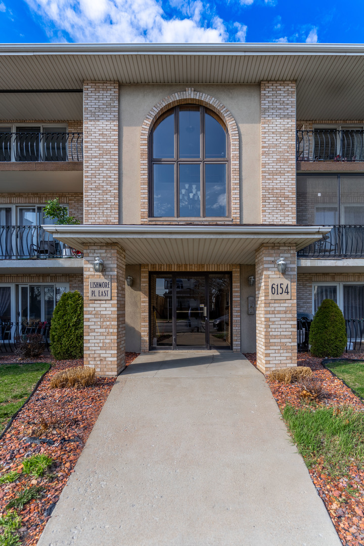 6154 W 63RD Street #3W, Chicago, IL 60638