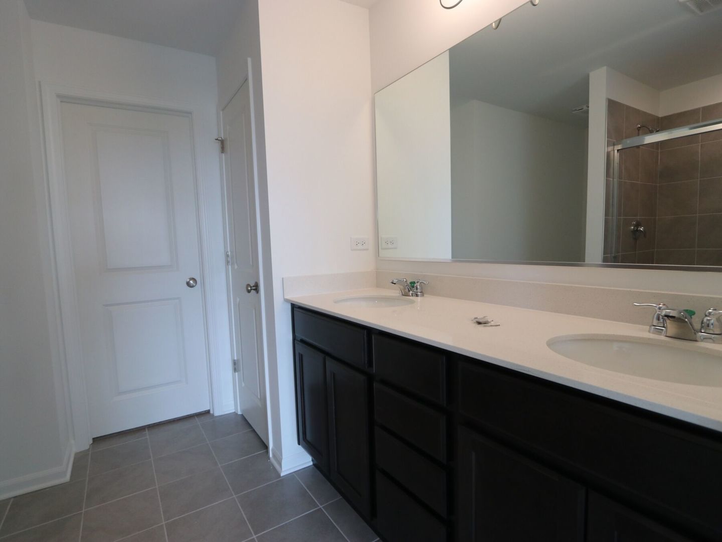 642 Henry Lane, Oswego, IL 60543