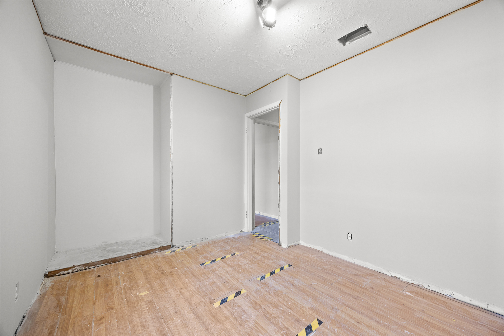 1315 Loral Avenue, Joliet, IL 60435