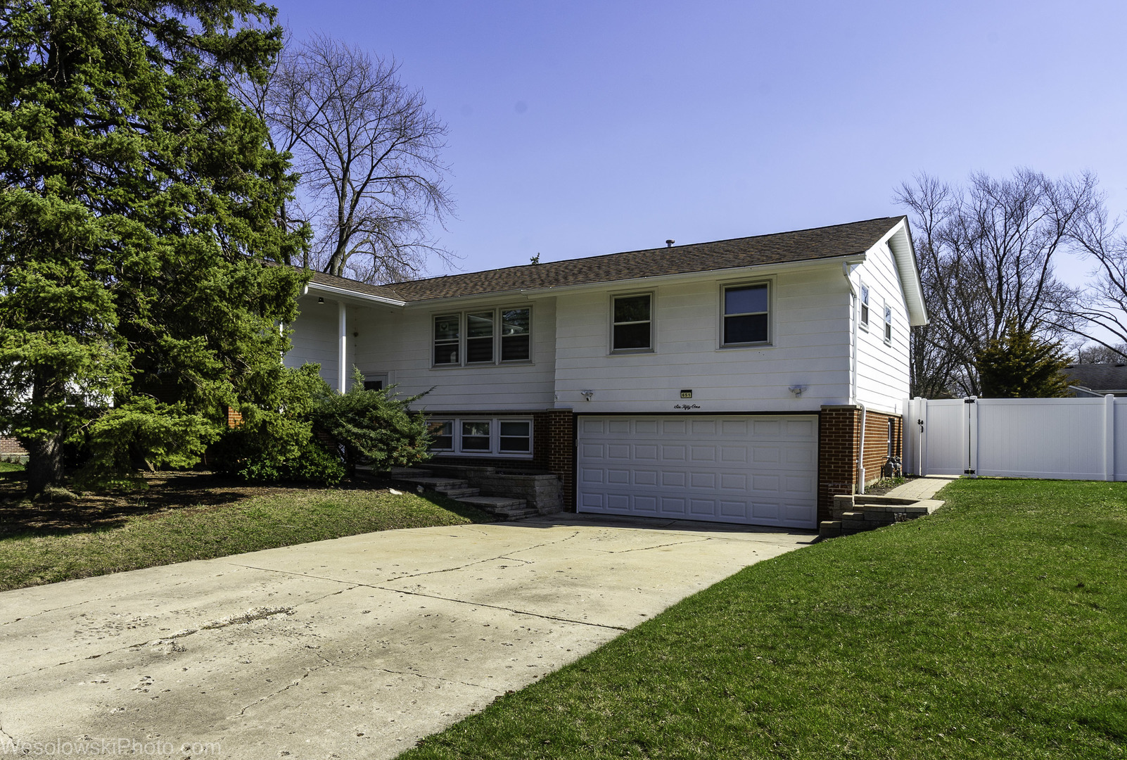 651 Clearmont Drive, Elk Grove Village, IL 60007
