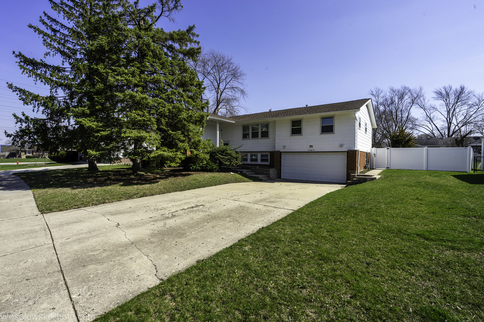 651 Clearmont Drive, Elk Grove Village, IL 60007