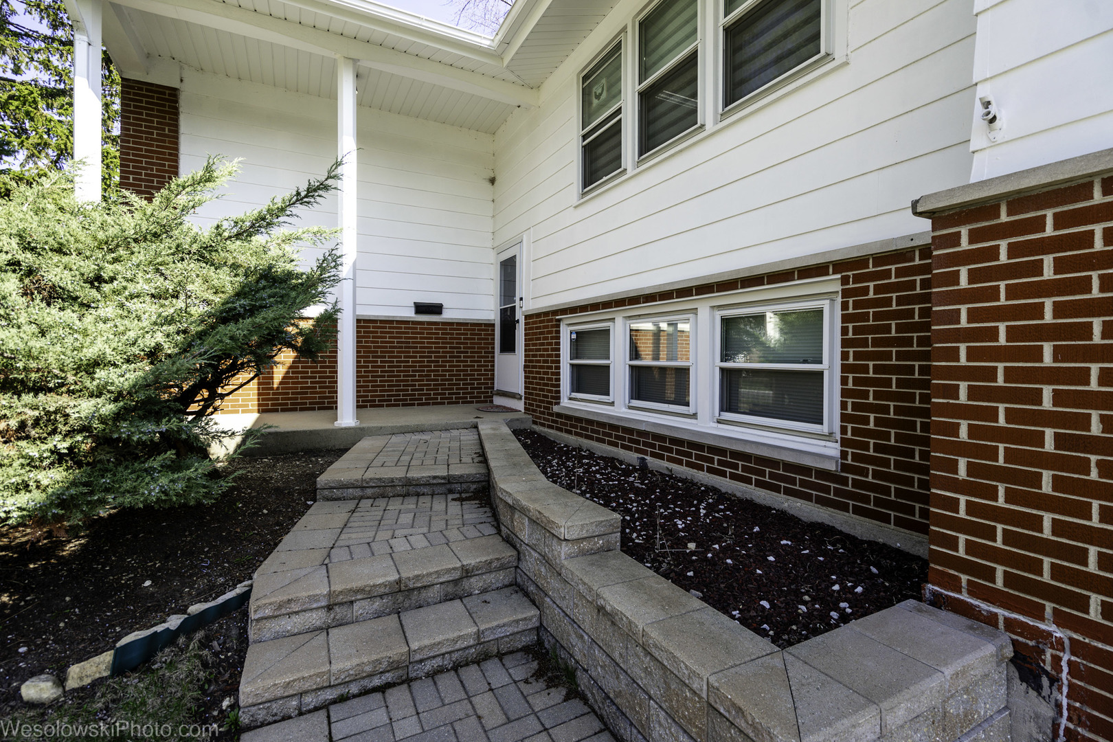 651 Clearmont Drive, Elk Grove Village, IL 60007