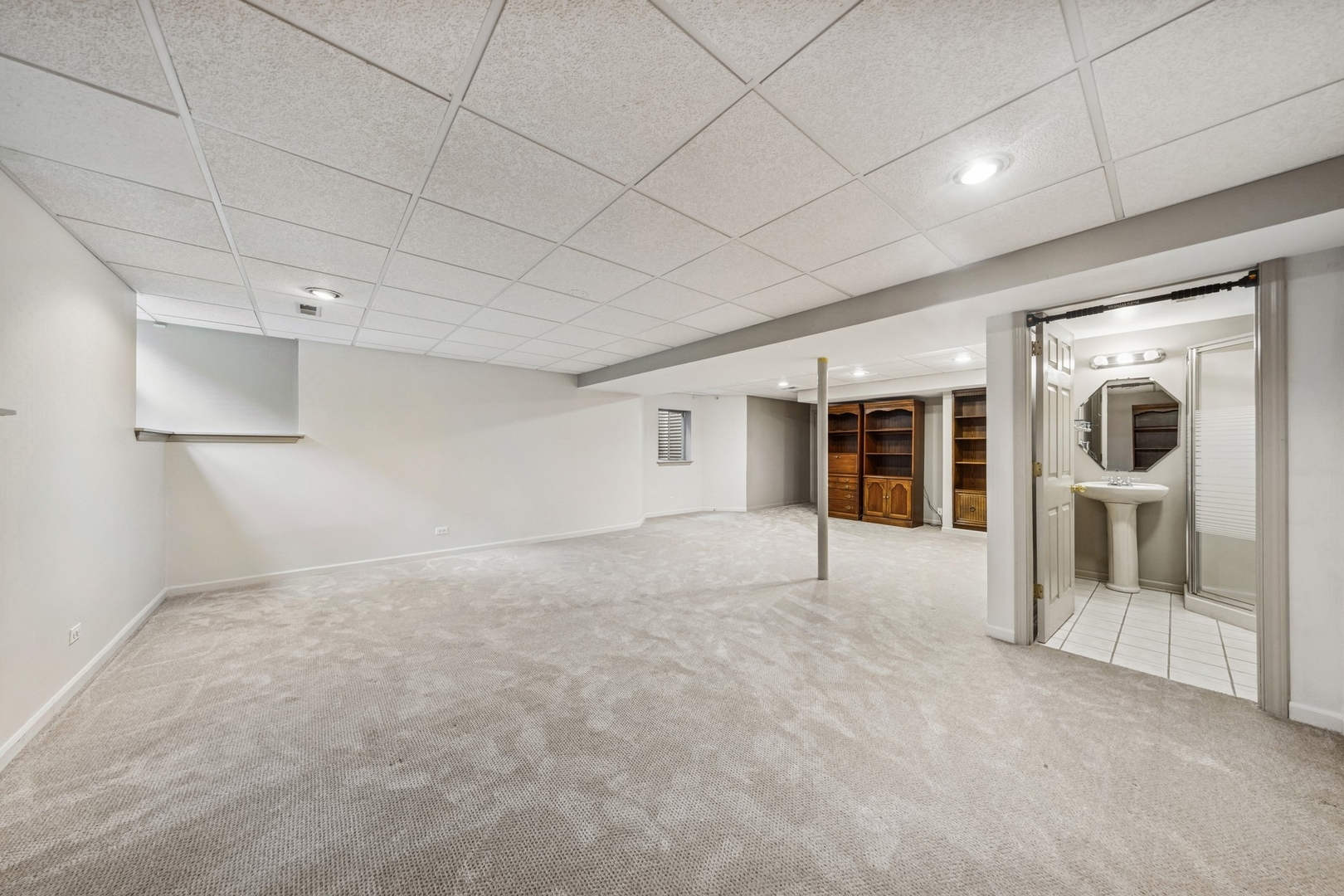 6173 Dixon Drive, Lisle, IL 60532