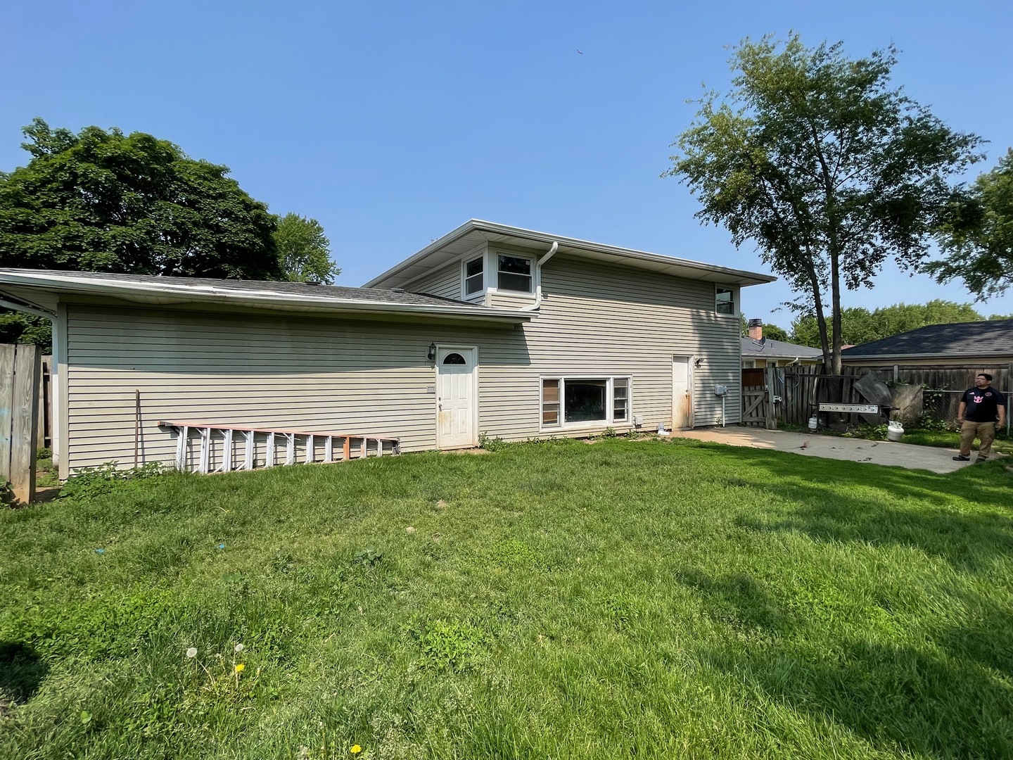165 Kathleen Drive, Elgin, IL 60123