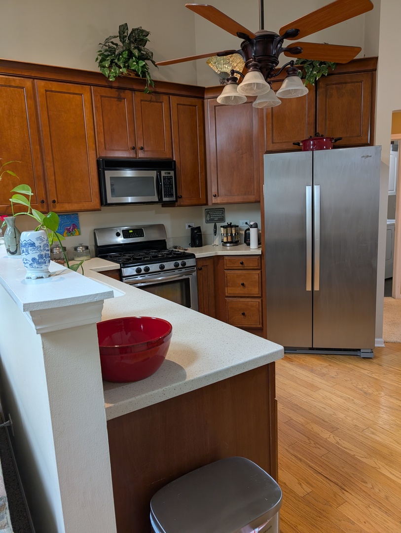 1209 Kensington #1209, Mundelein, IL 60060