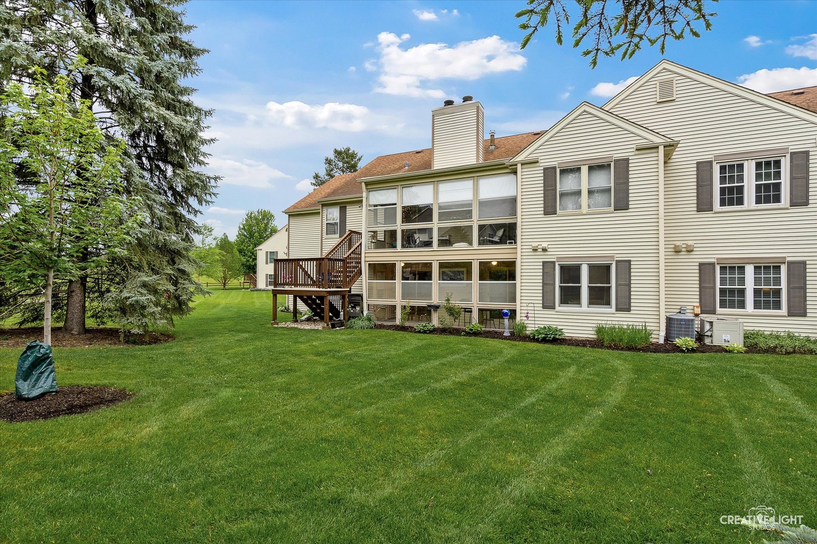 312 Dunham Place Commons #312, St. Charles, IL 60174