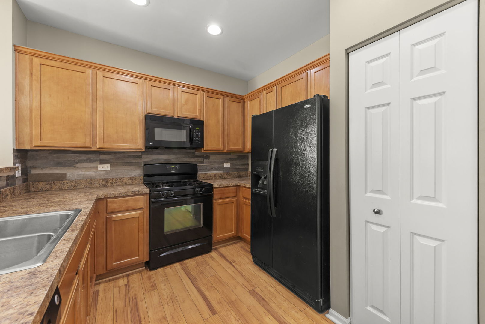 805 DANIEL Drive, Minooka, IL 60447