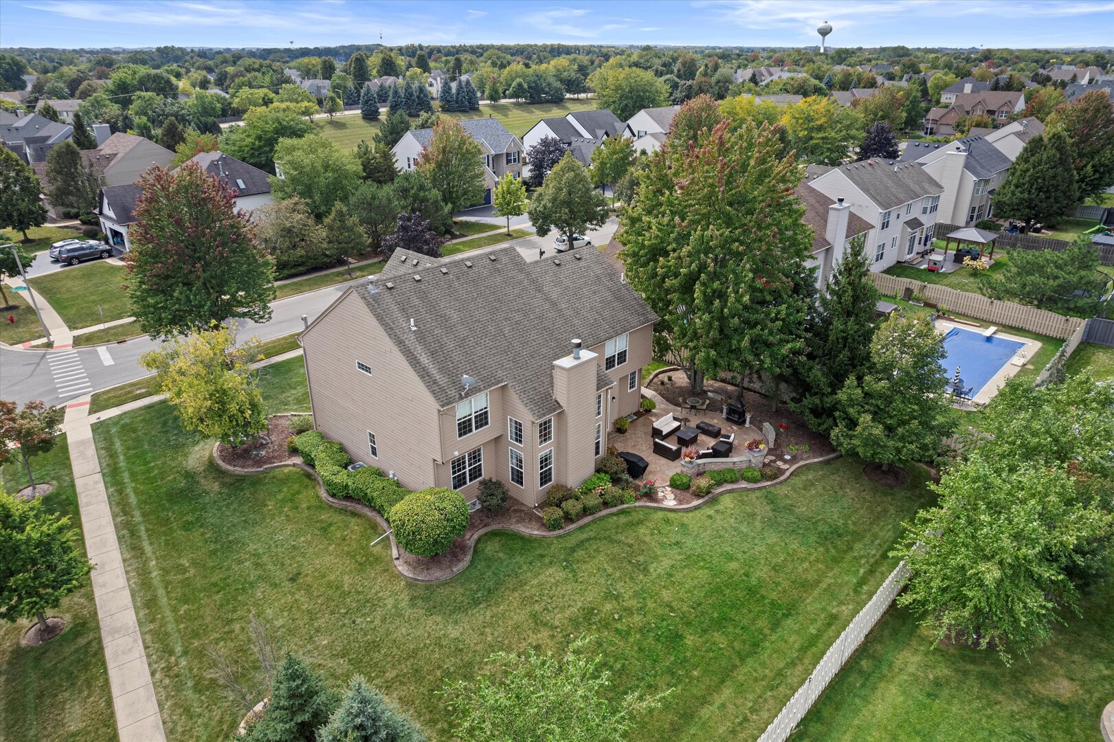 1849 Moorland Lane, Crystal Lake, IL 60014
