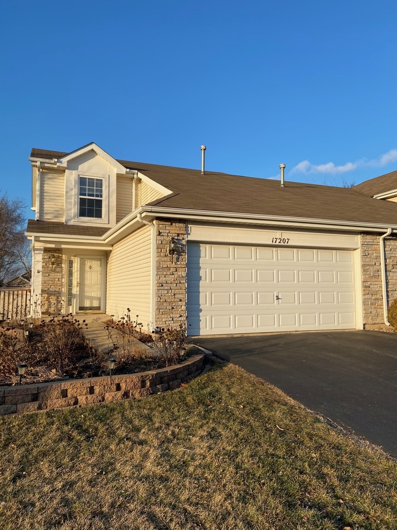 17207 Dundee Drive, Crest Hill, IL 60403