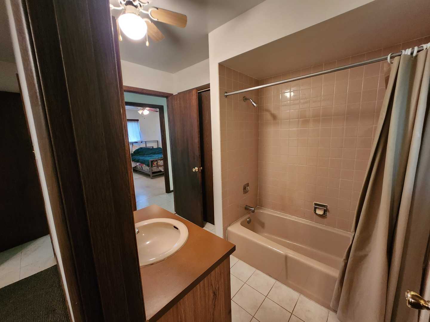 845 Muskegon Avenue, Calumet City, IL 60409