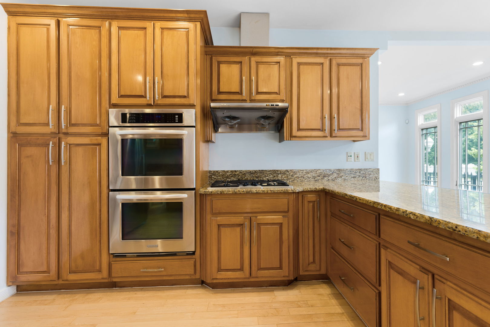 3250 S Normal Avenue, Chicago, IL 60616